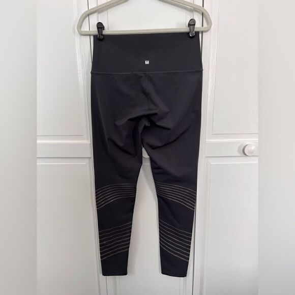 Z by Zobha Gray Silver Metallic Stripe High Rise Full Legging Womens Size Large - Picture 3 of 8